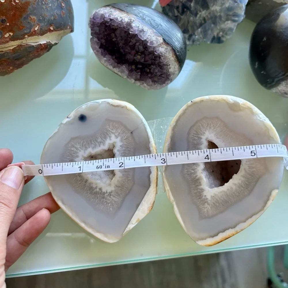 Agate Geode - Picture 5 of 5